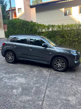 MITSUBISHI OUTLANDER SPORT 2.0 MIVEC FLEX GLS AUTOMÁTICO MITSUBISHI OUTLANDER SPORT 2.0 MIVEC FLEX GLS AUTOMÁTICO